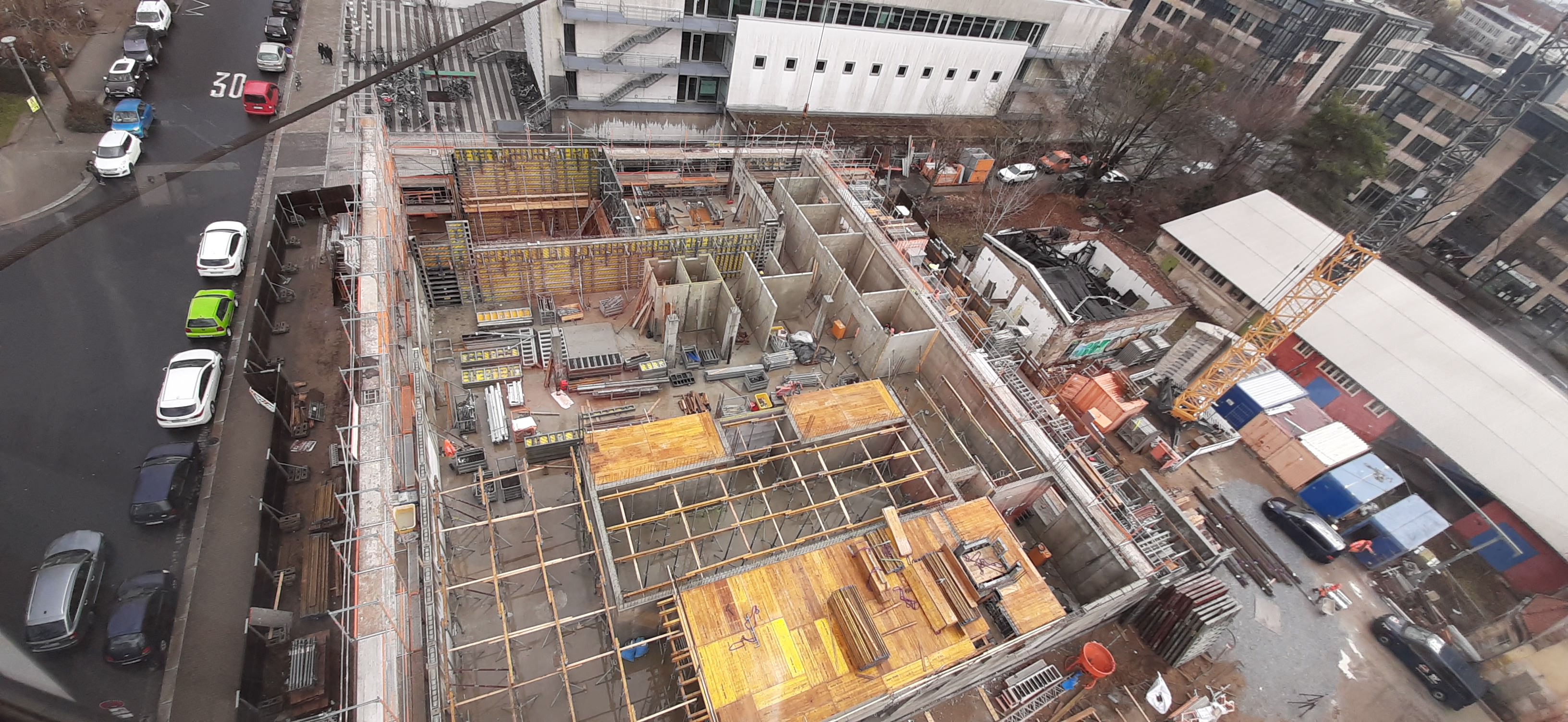 Dresden - Uniklinik Haus 92  - Construcții industriale