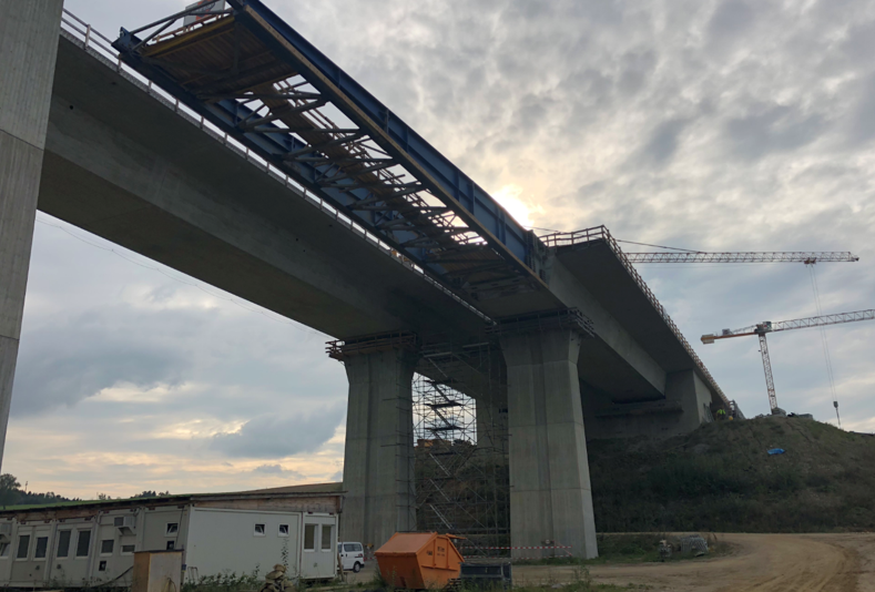 A94 Ornautalbrücke - Construcția de drumuri & poduri