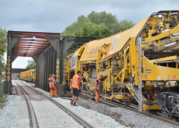 Streckensanierung im Rekordtempo erfolgreich abgeschlossen - DE