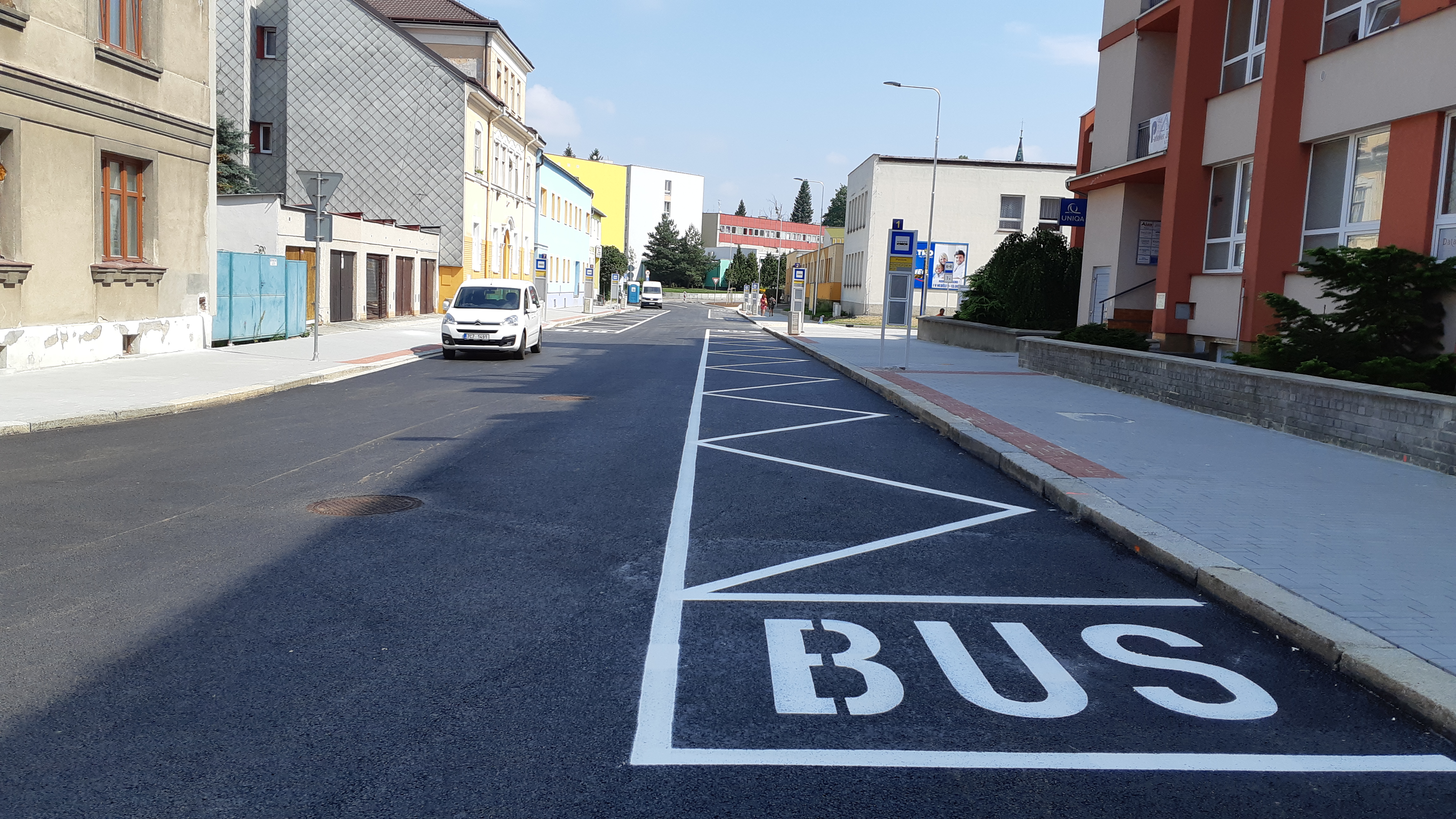 Jindřichův Hradec – rekonstrukce ul. Pravdova, terminál MHD - Construcția de drumuri & poduri