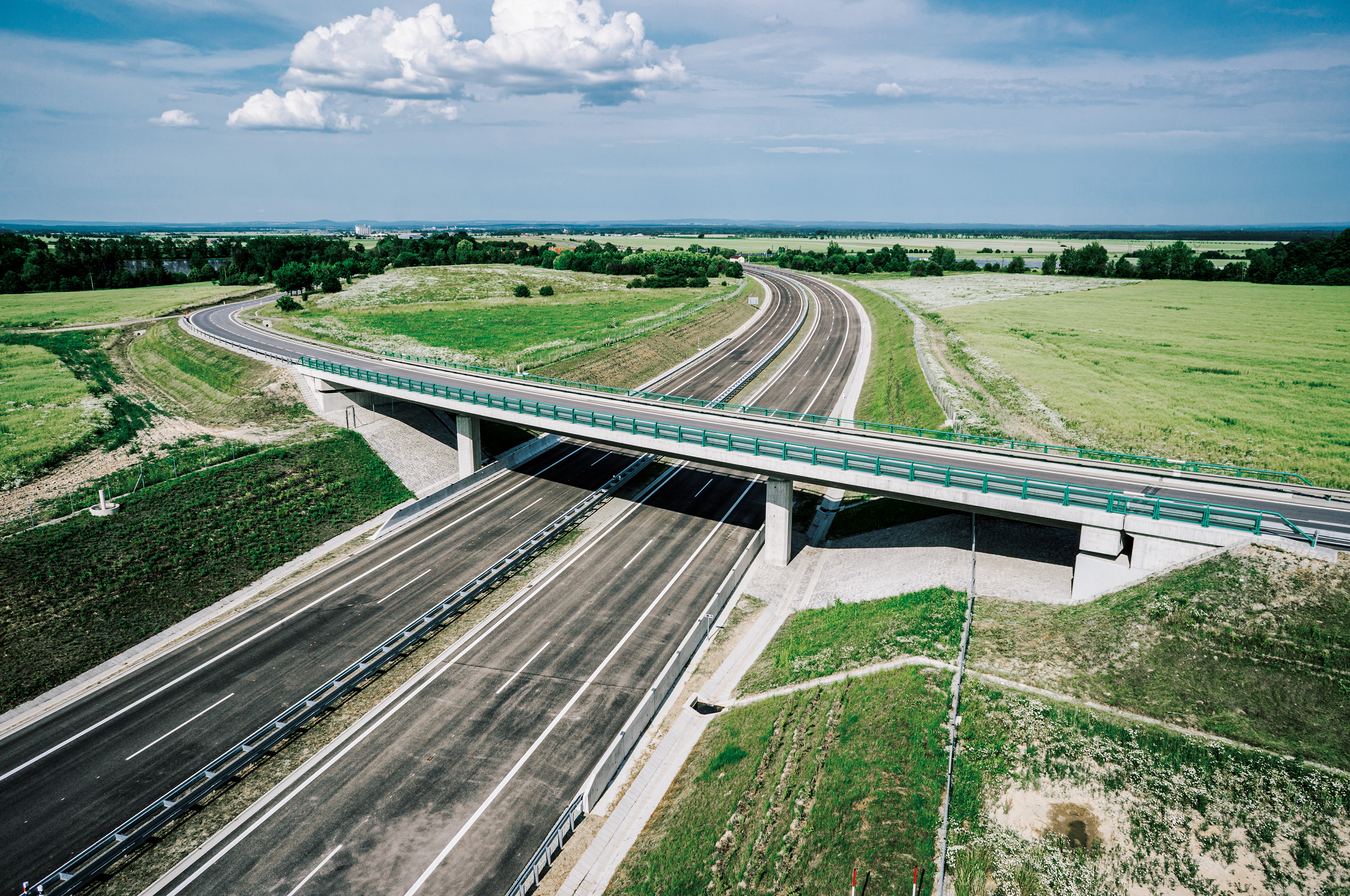 Dálnice, D3 Bošilec - Ševětín - Construcția de drumuri & poduri