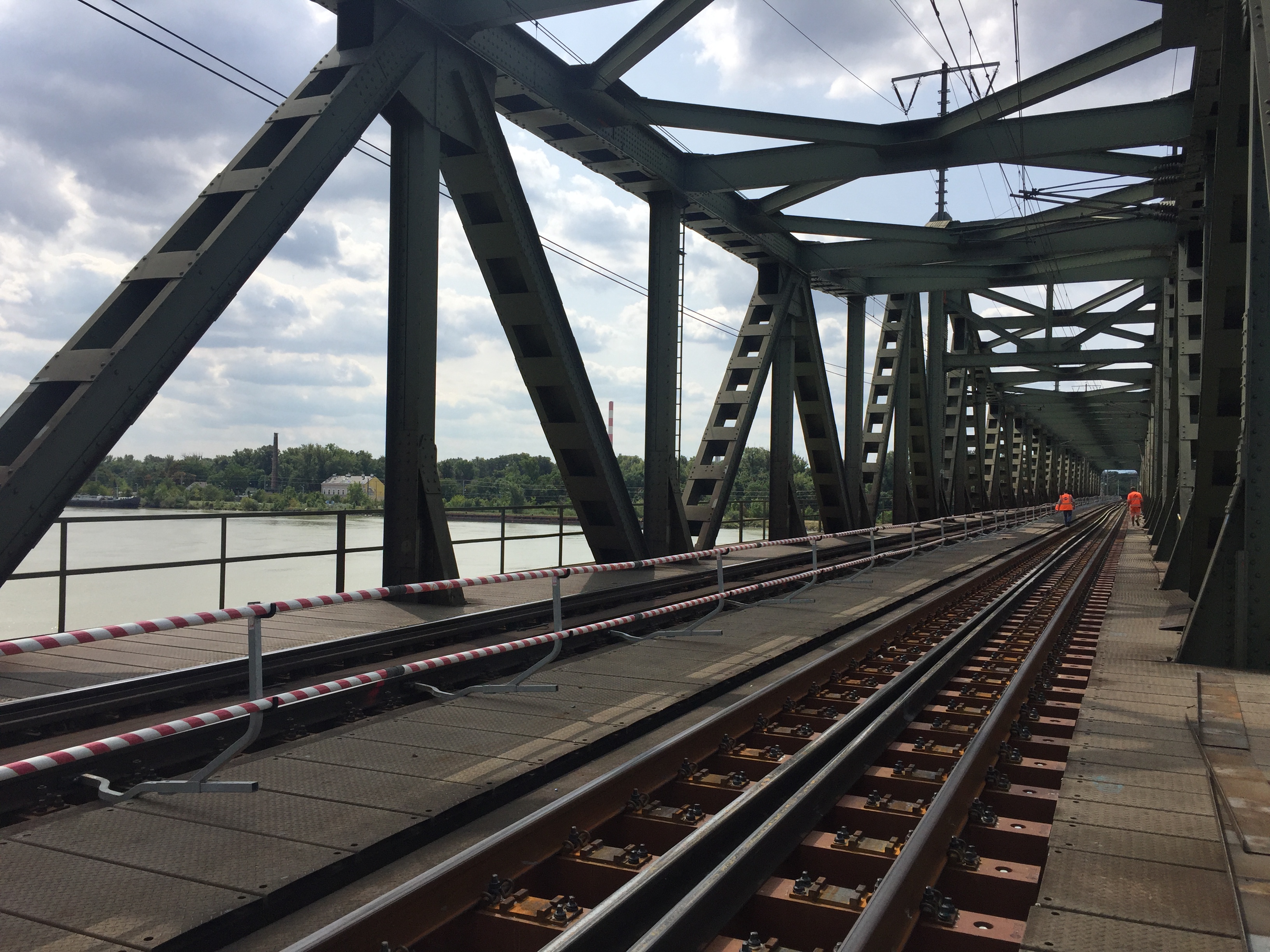 Brückenholztausch FFU Ostbahnbrücken - Construcții feroviare