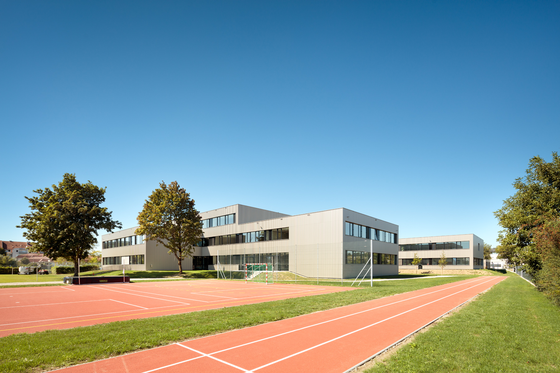 Schulgebäude, Amstetten - Construcția de clădiri