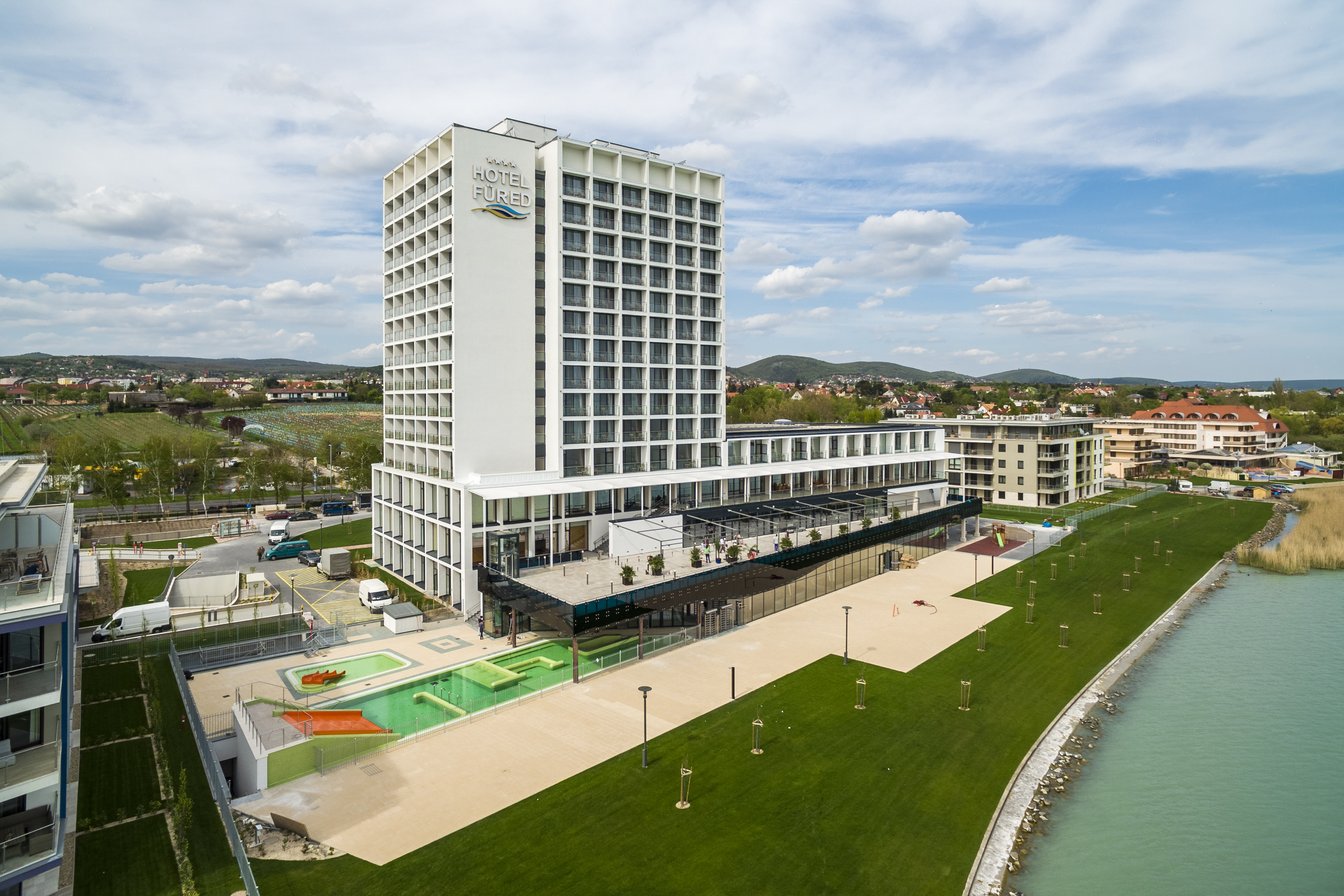 Hotel Füred - Construcții industriale