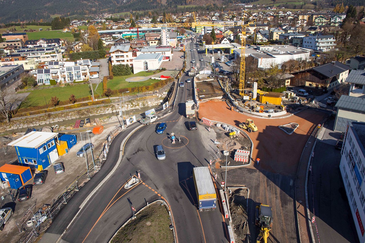 B-311 Ortsdurchfahrt Saalfelden - Construcția de drumuri & poduri B-311 Ortsdurchfahrt Saalfelden - Construcția de drumuri & poduri