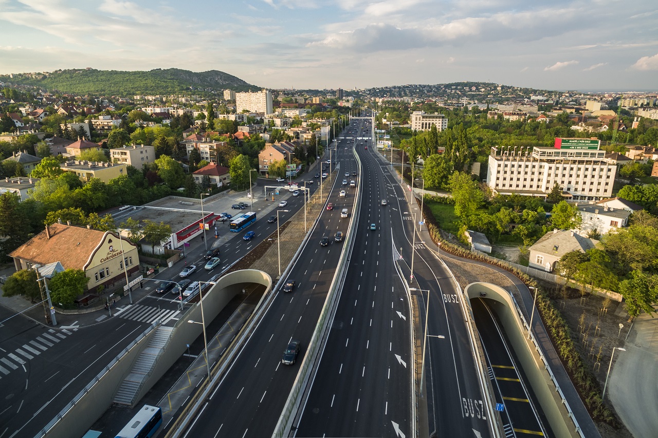 M1 - M7 bevezető szakasz  - Construcția de drumuri & poduri