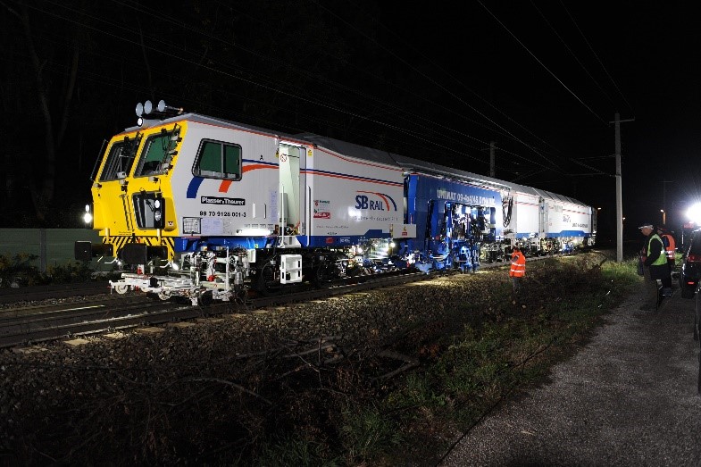 Network Rail-Supply and Operation of On Track Machines - Construcții feroviare