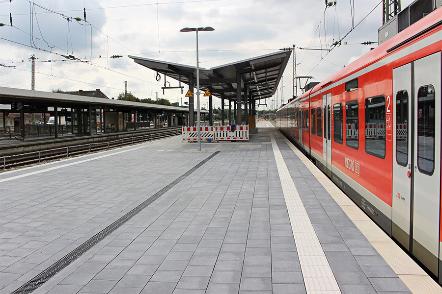 Bahnsteig Hauptbahnhof Landshut - Construcții civile