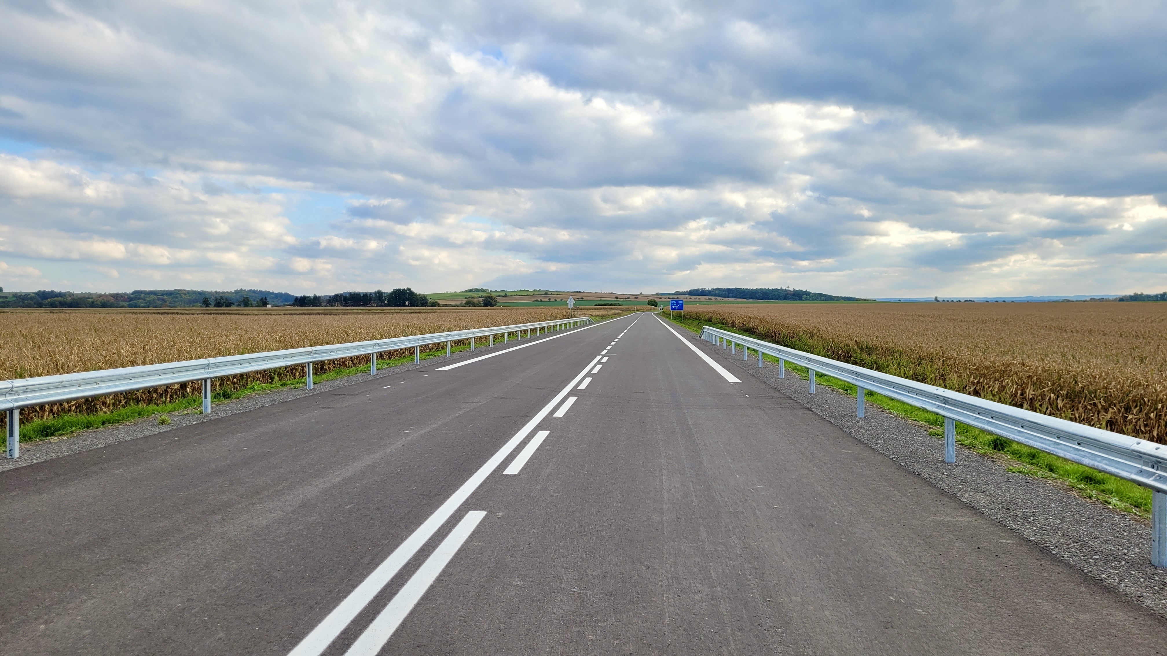 Dálnice D35 – výstavba úseku Ostrov–Časy - Construcția de drumuri & poduri