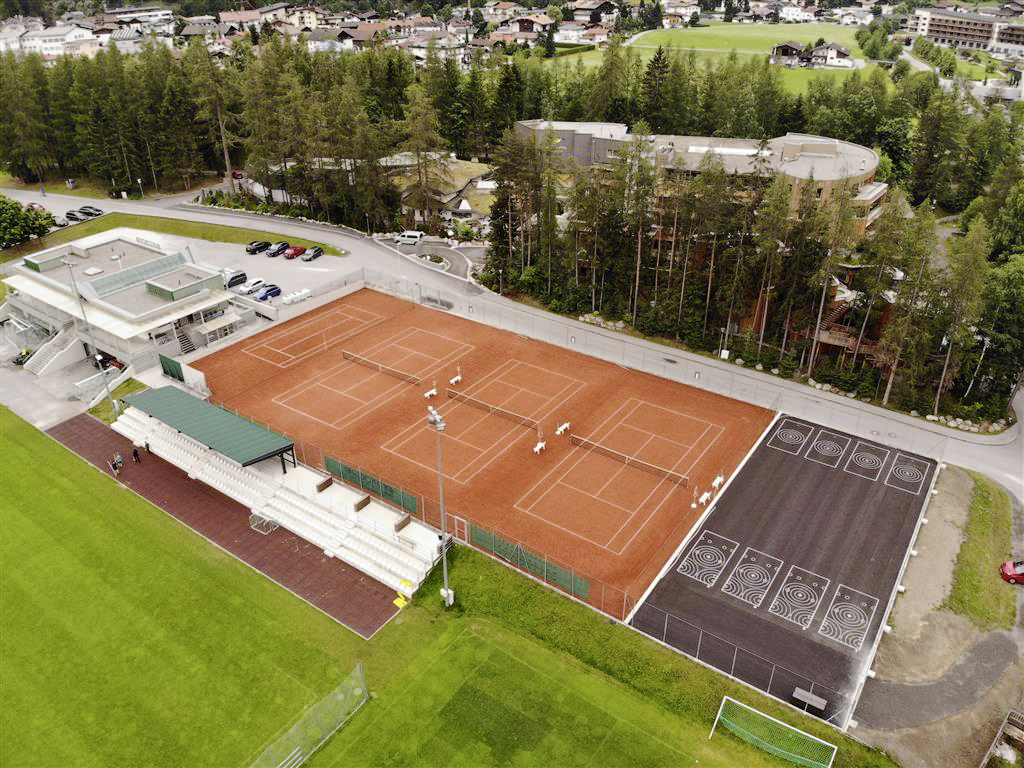 Tennisplatz, Längenfeld - Construcții civile