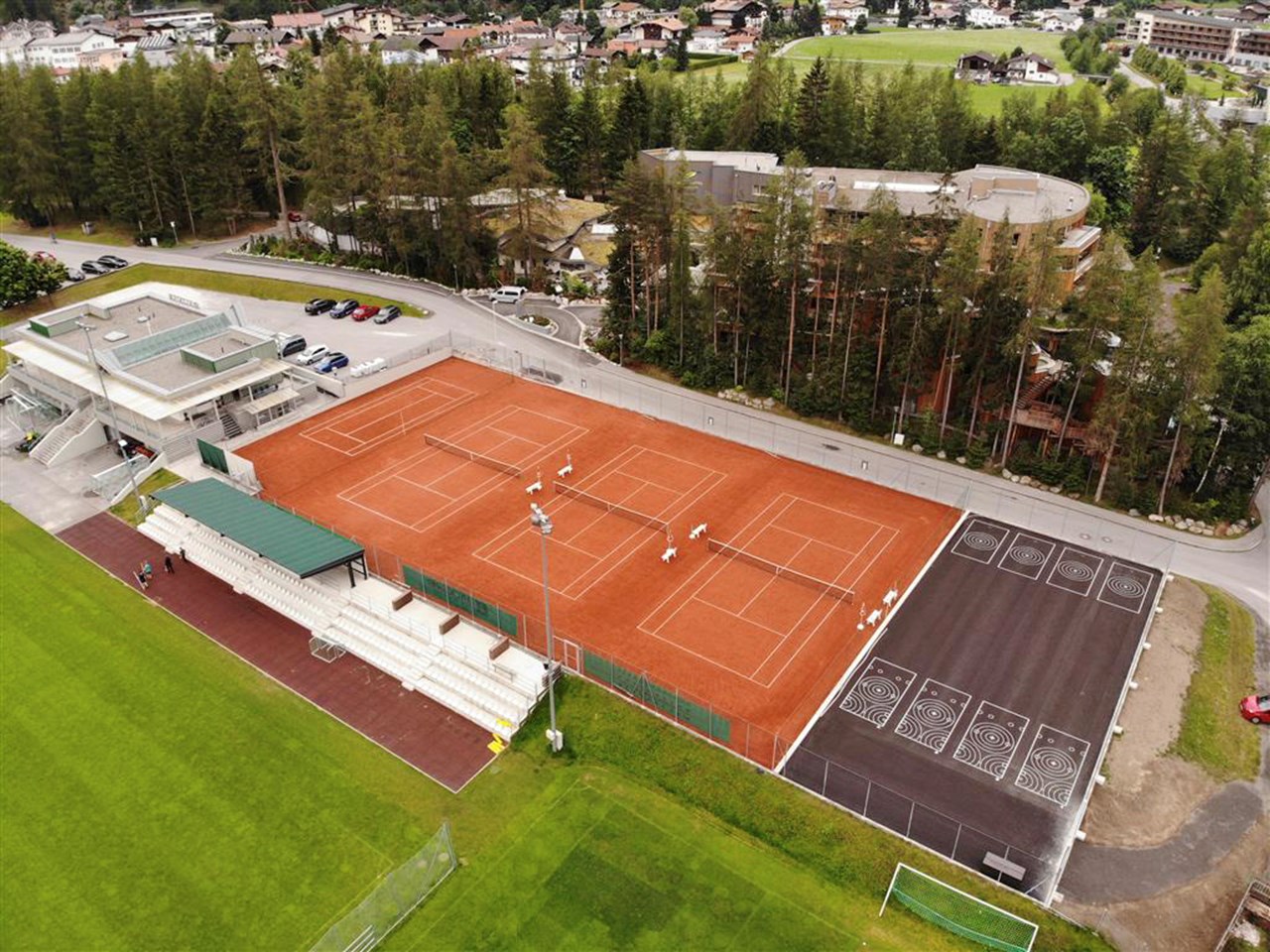Tennisplatz, Längenfeld - Construcții civile Tennisplatz, Längenfeld - Construcții civile