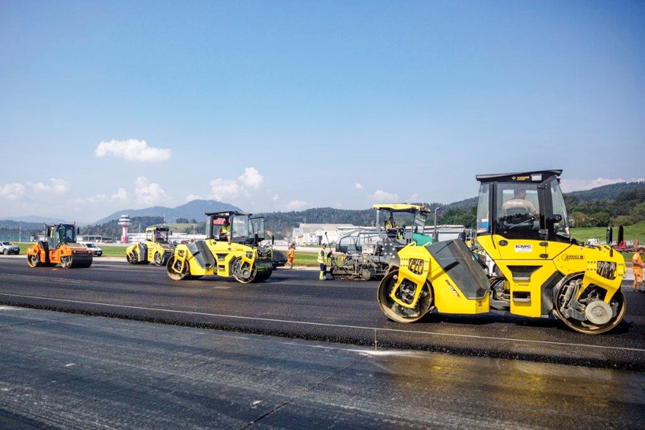 Pistensanierung, Klagenfurt - Construcția de drumuri & poduri Pistensanierung, Klagenfurt - Construcția de drumuri & poduri