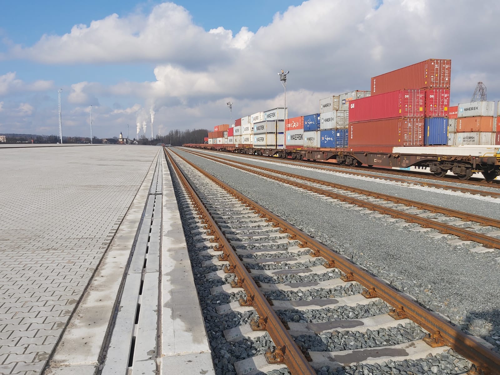 Mělník – ekologizace kontejnerového terminálu - Construcția de drumuri & poduri