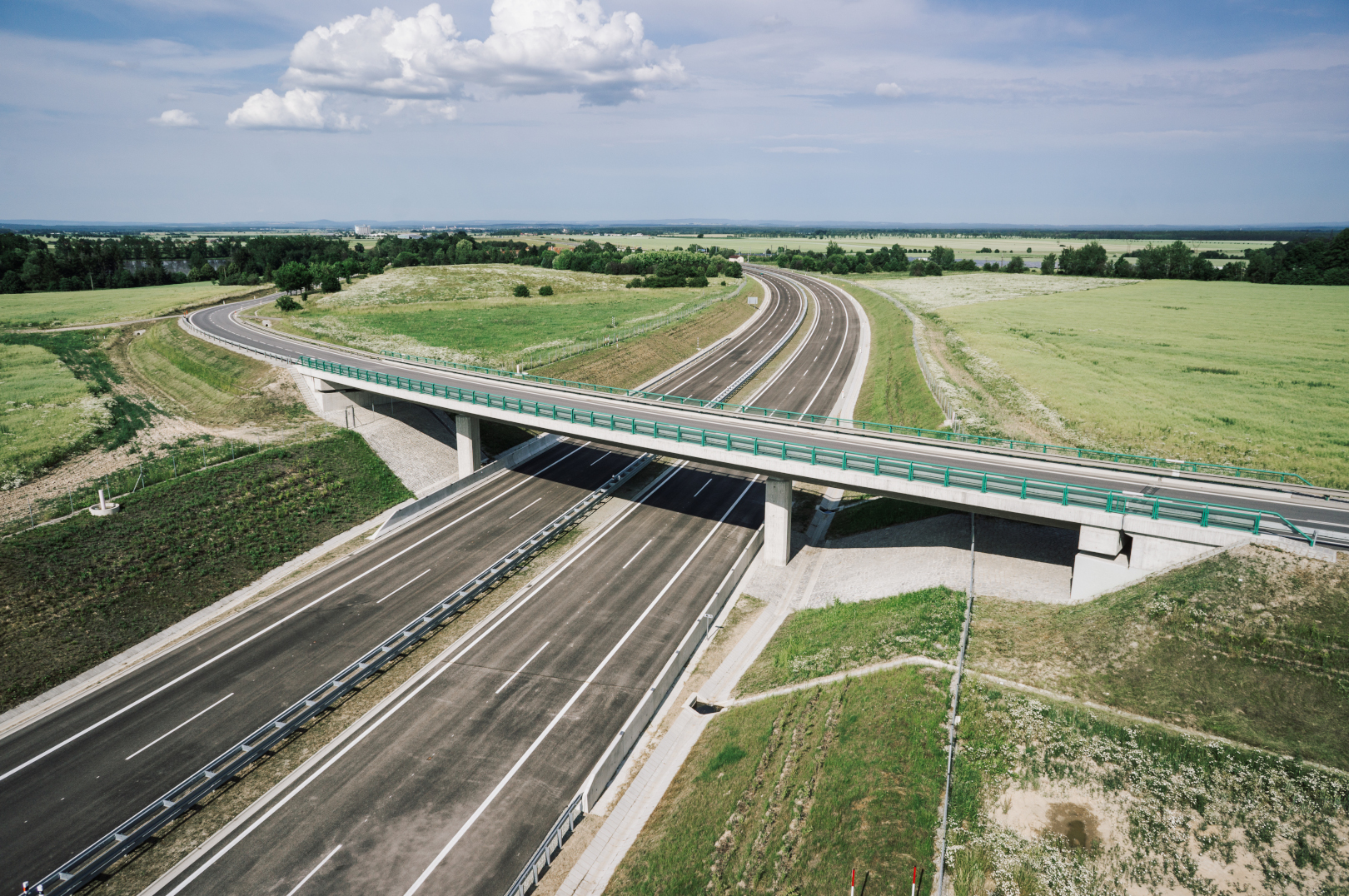 D3 – úsek Bošilec–Ševětín - Construcția de drumuri & poduri