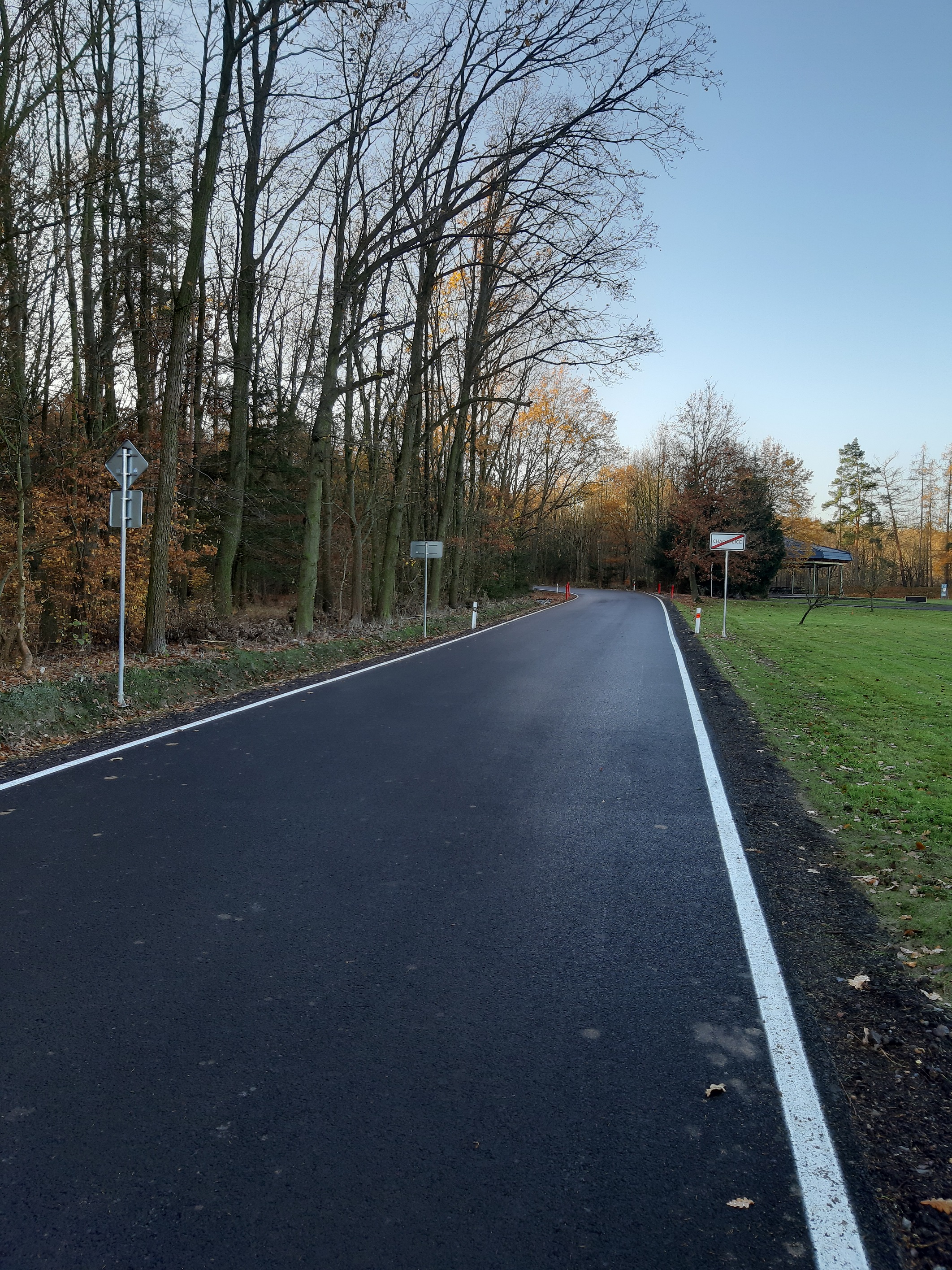 Silnice III/35826 – rekonstrukce silnice u Chacholic  - Construcția de drumuri & poduri