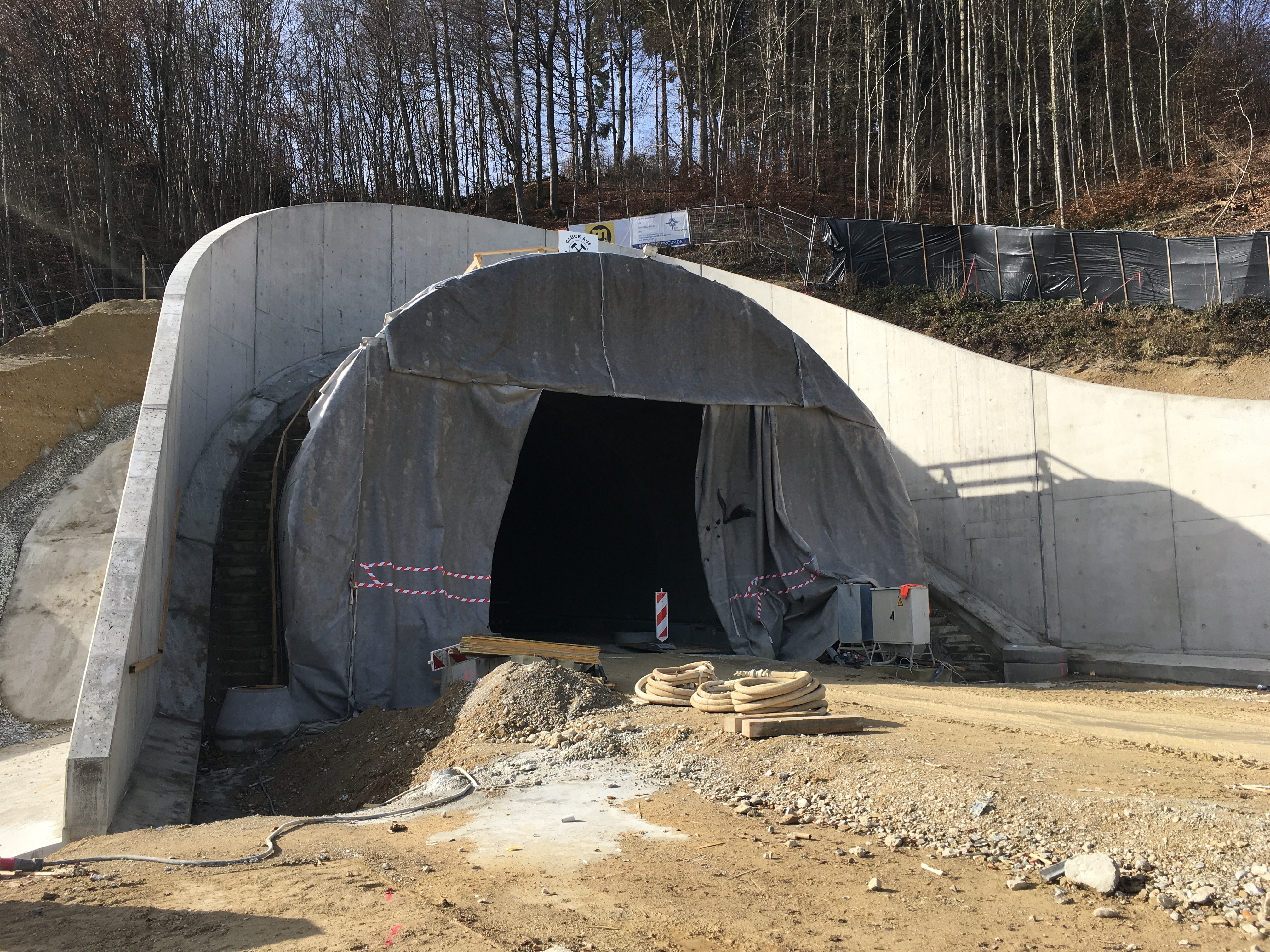 Aubergtunnel, Altenmarkt - Construcții industriale