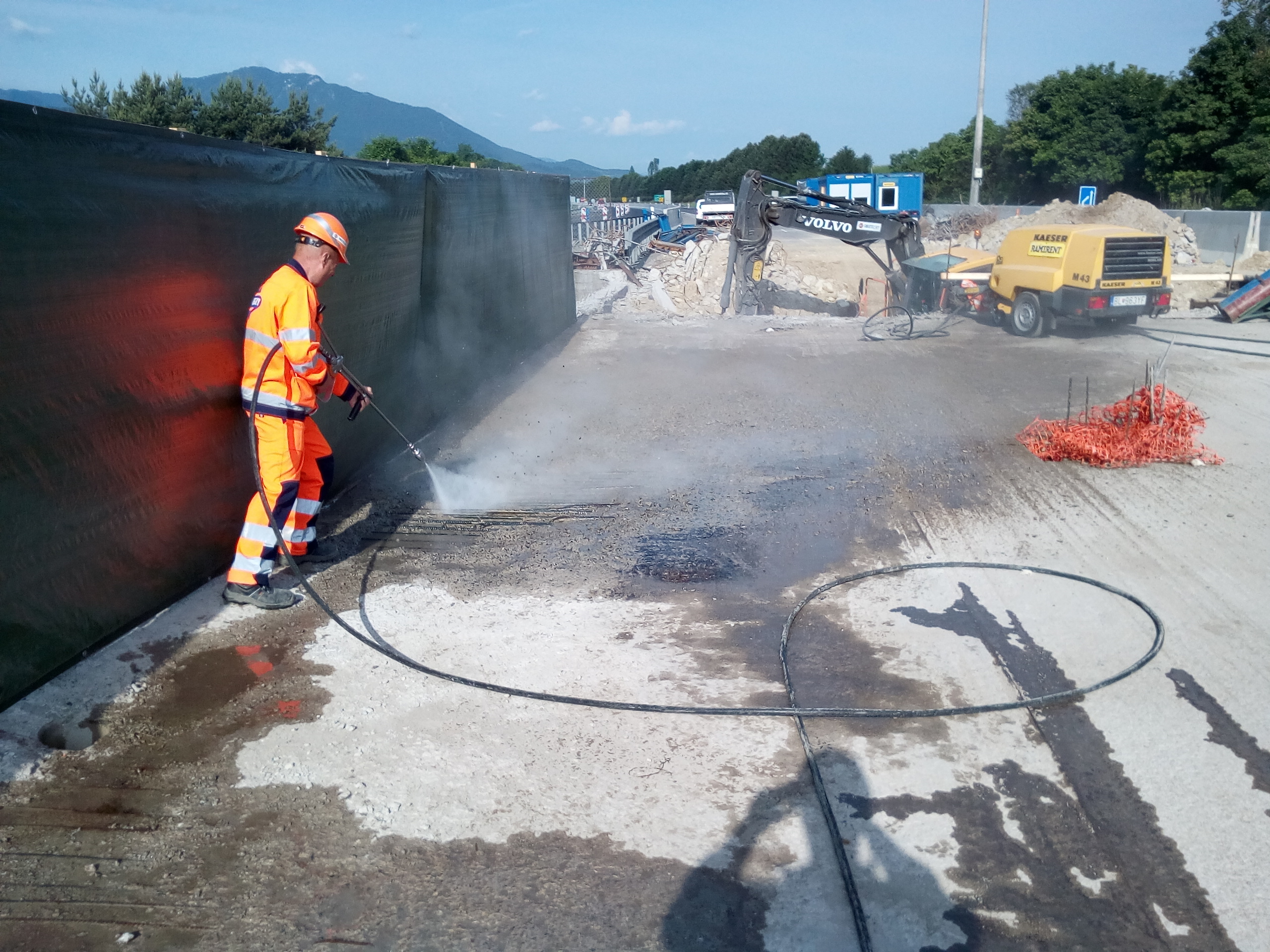 Vysokotlakové čistenie a búranie betónových konštrukcií vodným lúčom - Competență de specialitate