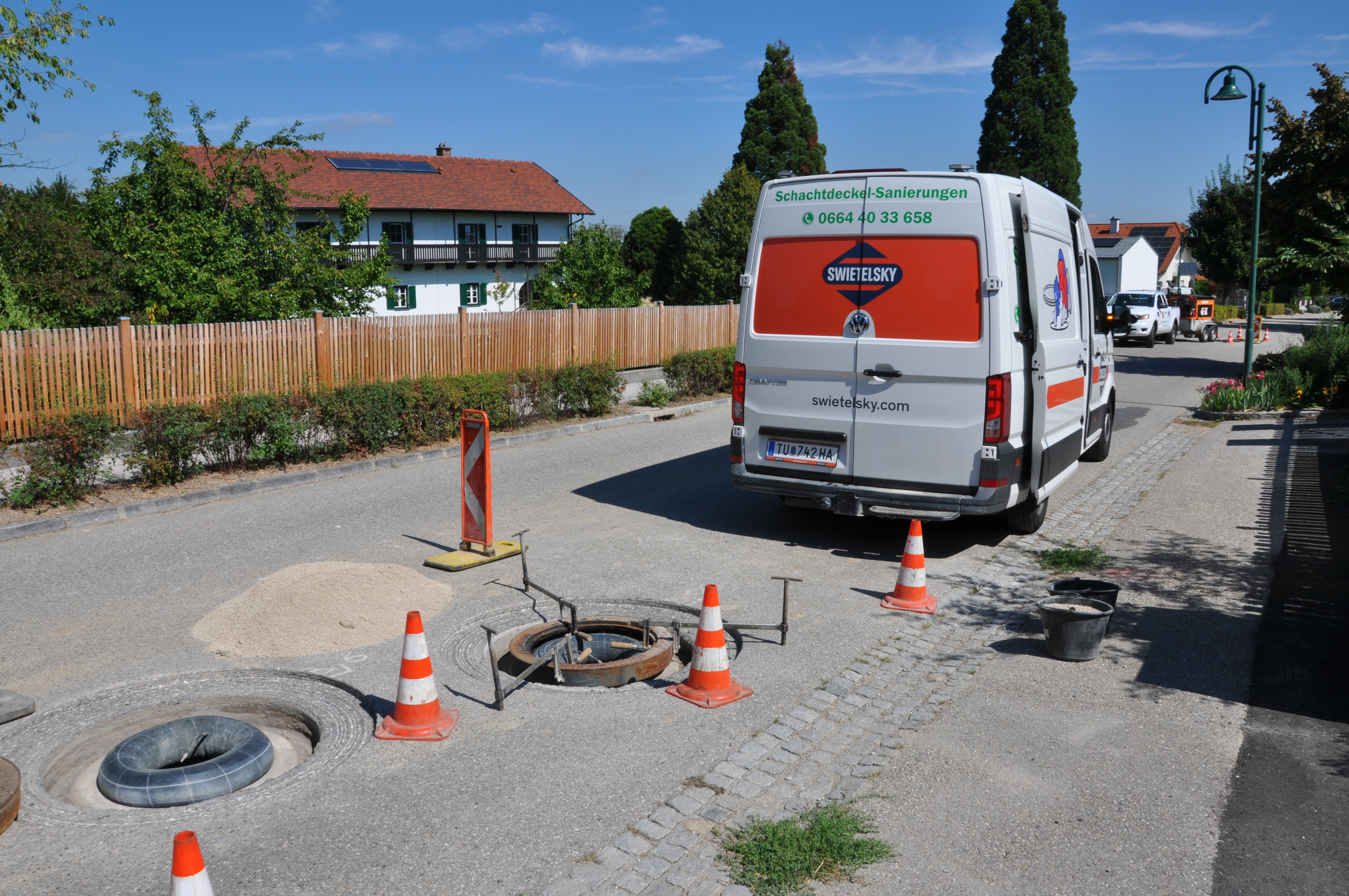 Schachtdeckel sanieren, heben und angleichen - Competență de specialitate