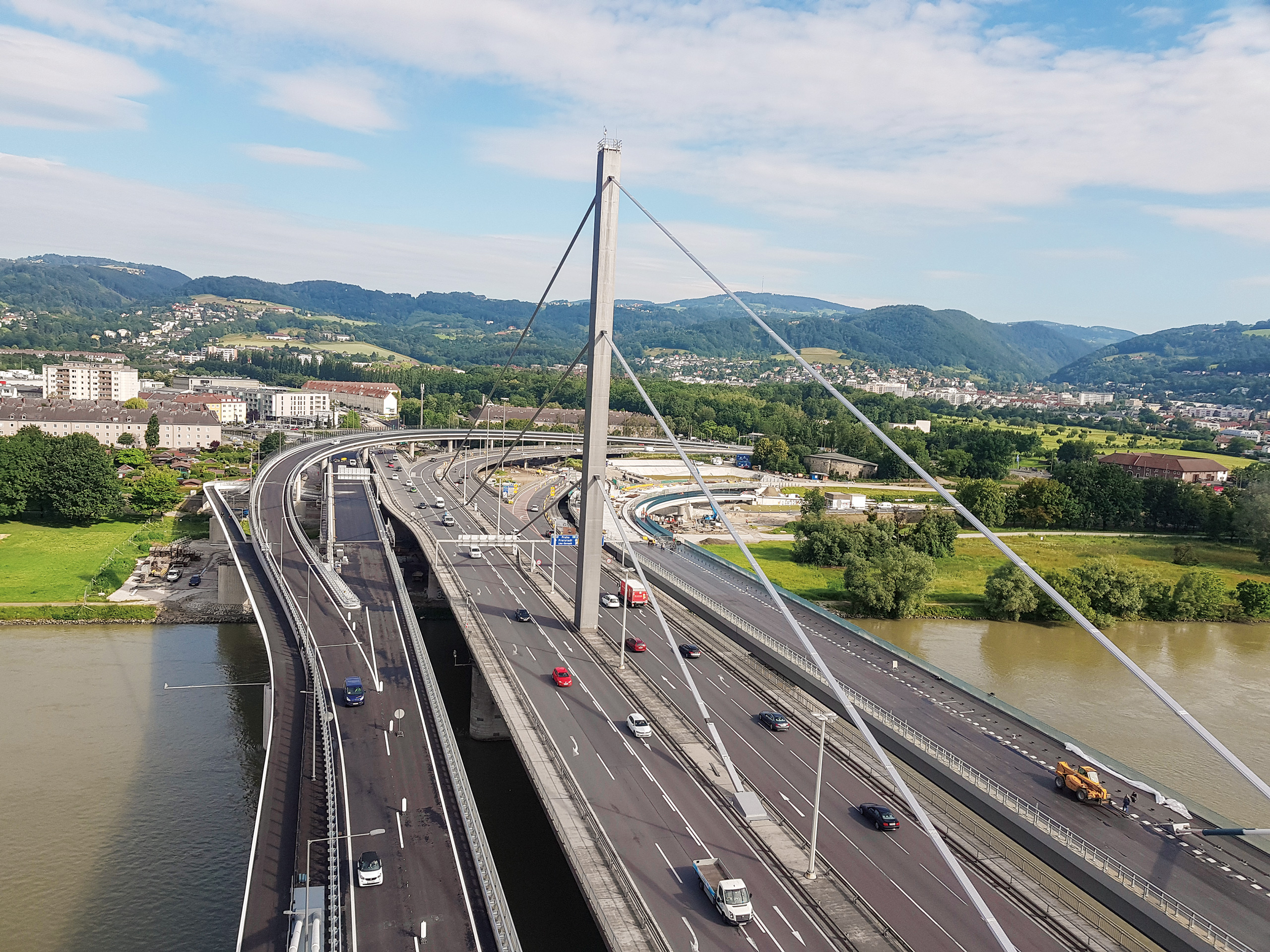 Extinderea de siguranță, Vöestbrücke Linz, Austria 1