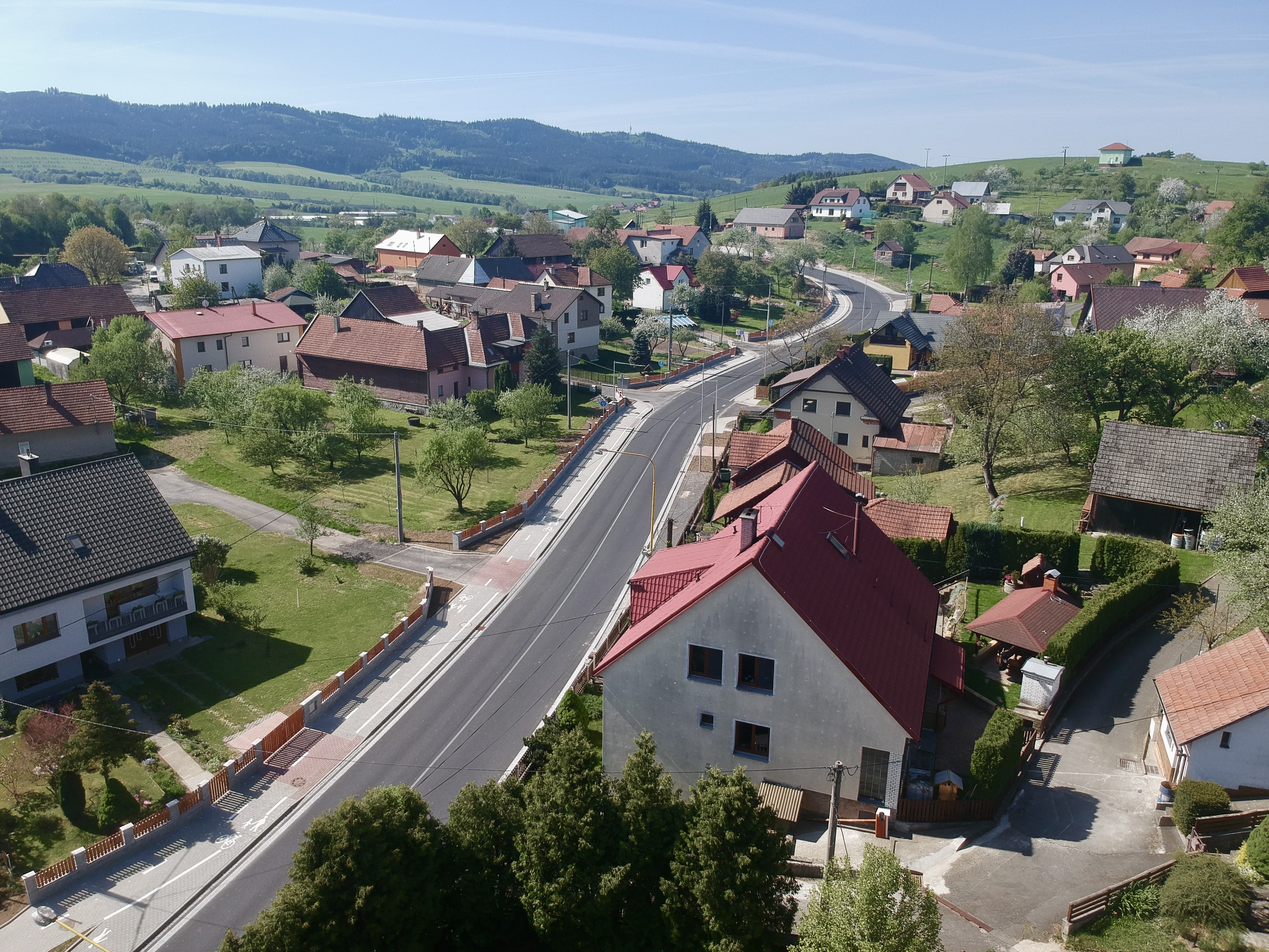 Horní Lideč – revitalizace dopravního prostoru - Construcția de drumuri & poduri