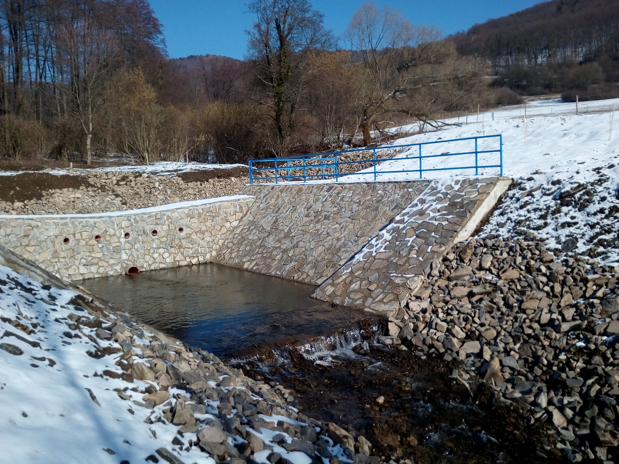 Opatrenie na prítokoch Handlovky – potok Horeňovo - Construcții civile