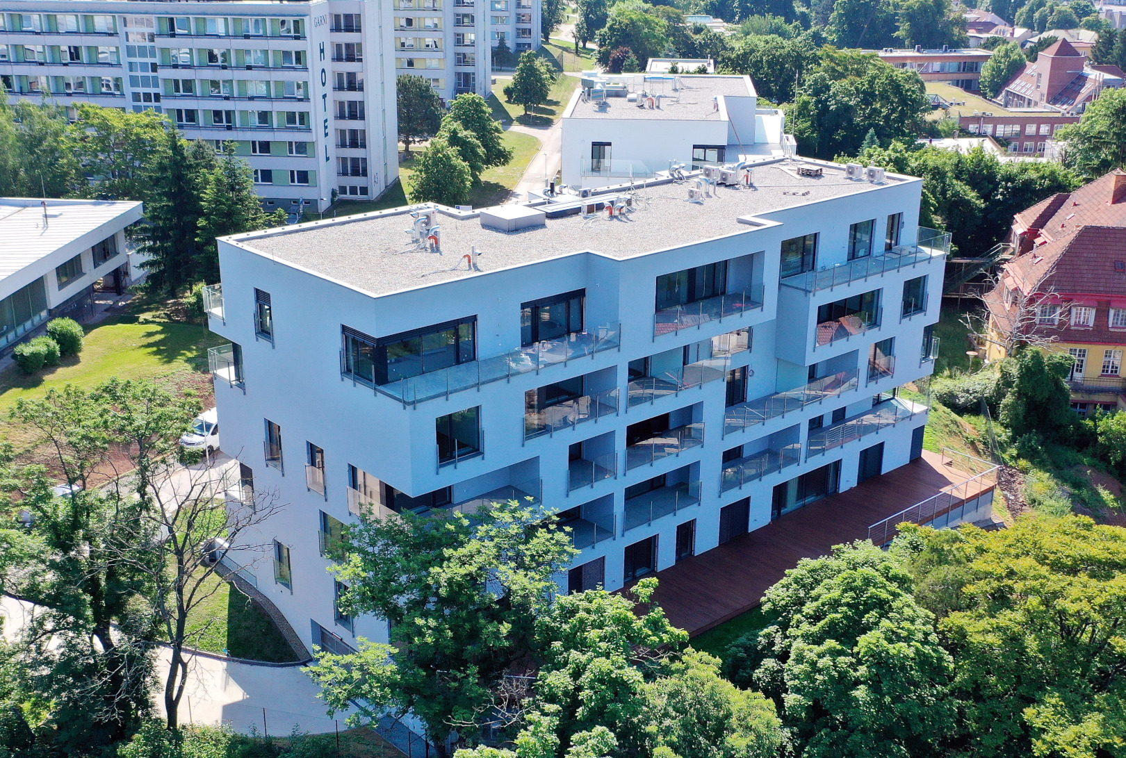 Brno-Pisárky – novostavba bytového domu Hippokrates - Construcții industriale