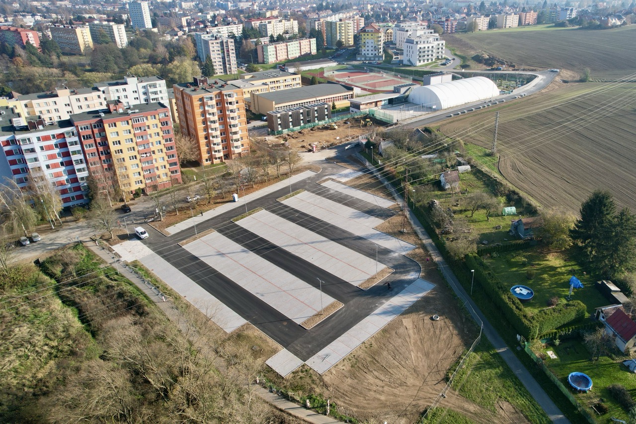 Výstavba parkoviště na pelhřimovském sídlišti - CZ