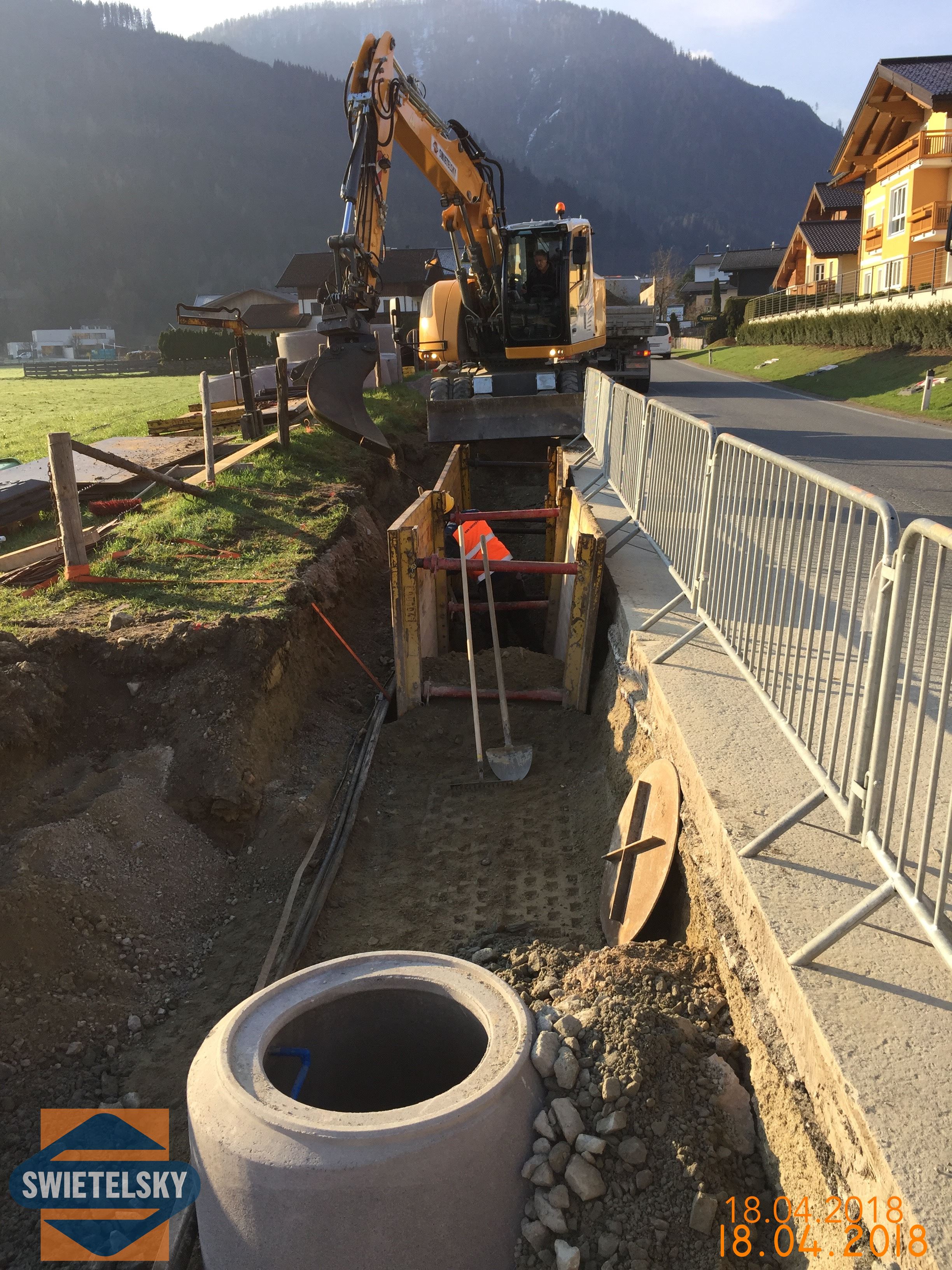 RW-Kanal und Gehsteigerrichtung Flachau - Construcții civile