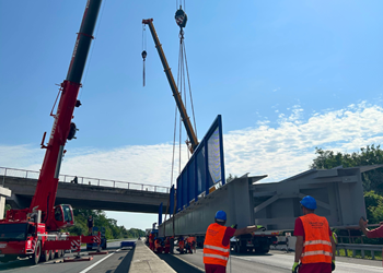 V Zavare sme úspešne nainštalovali unikátny cyklomost - diaľnicu D1 sme otvorili skôr, než sa plánovalo - SK