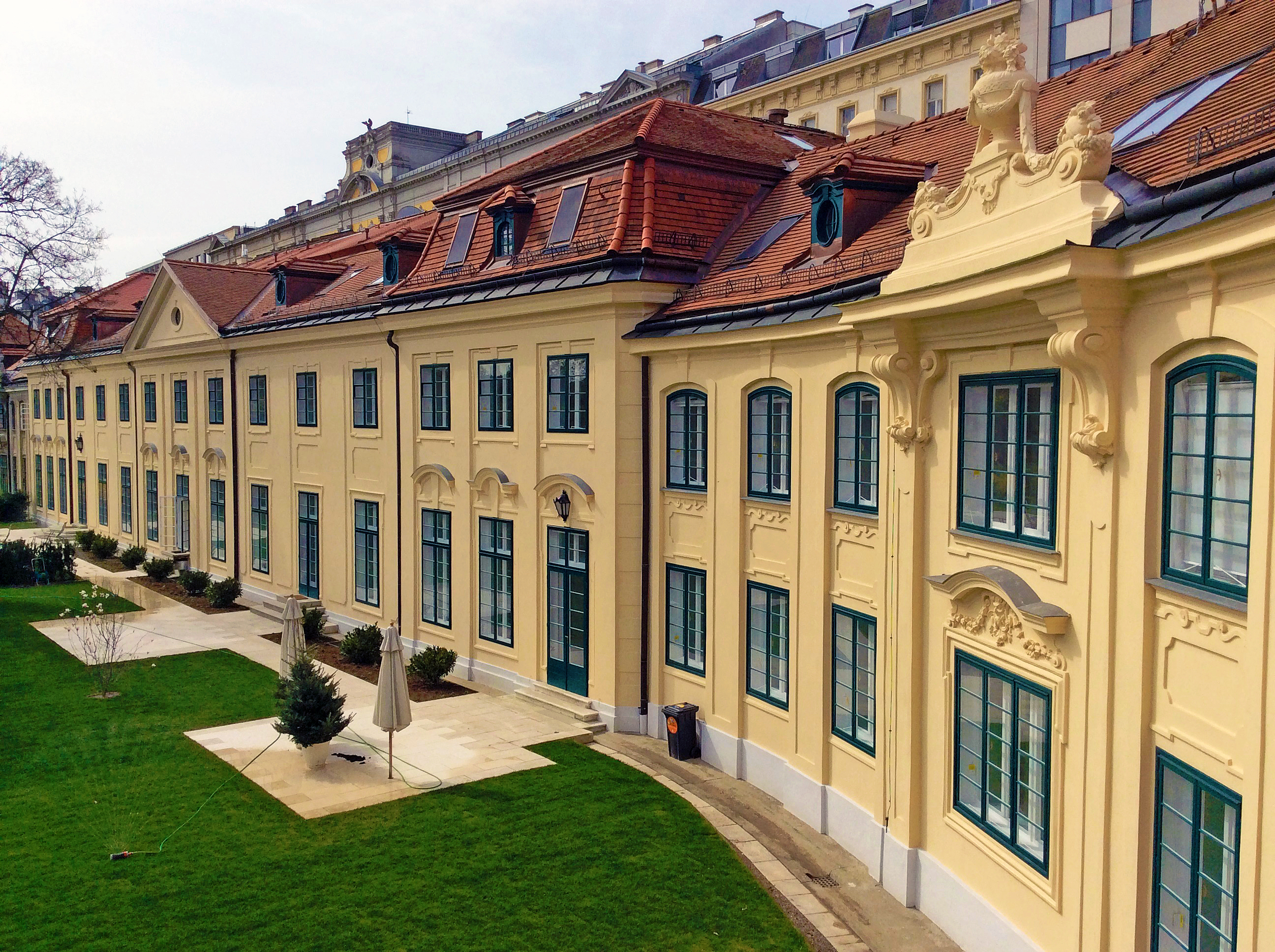 Schweizer Botschaft - Construcții industriale