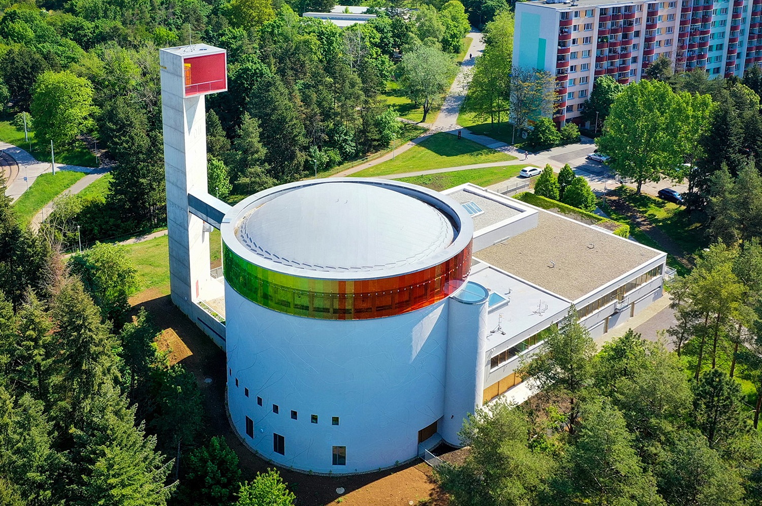 Brno-Lesná – přístavba Duchovního centra (kostel a věž) - Construcții industriale