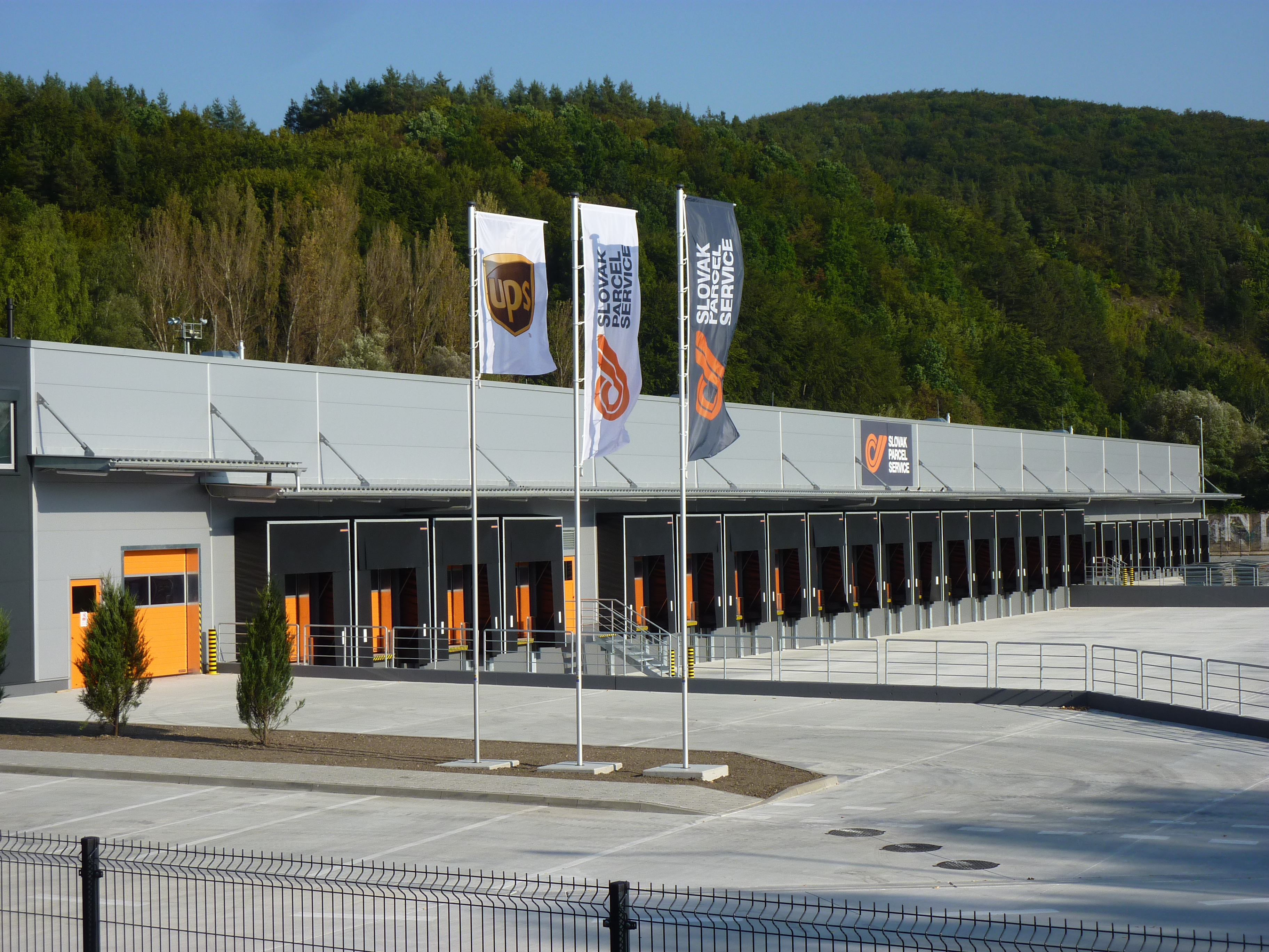 Distribučné centrum SPS Banská Bystrica / logistické areály, sklady - Construcții industriale