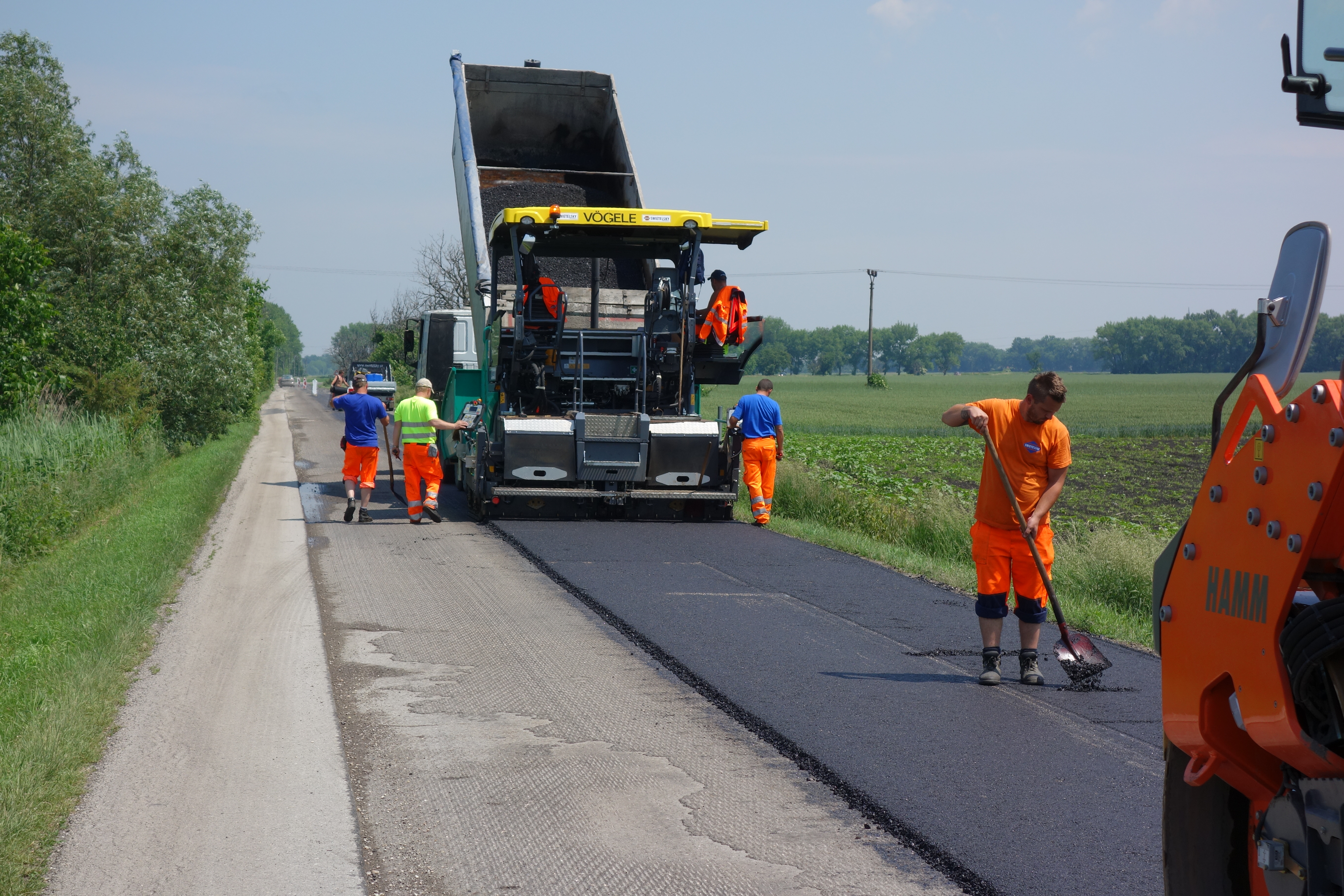 Rekonštrukcia cesty Kráľov Brod - Construcția de drumuri & poduri
