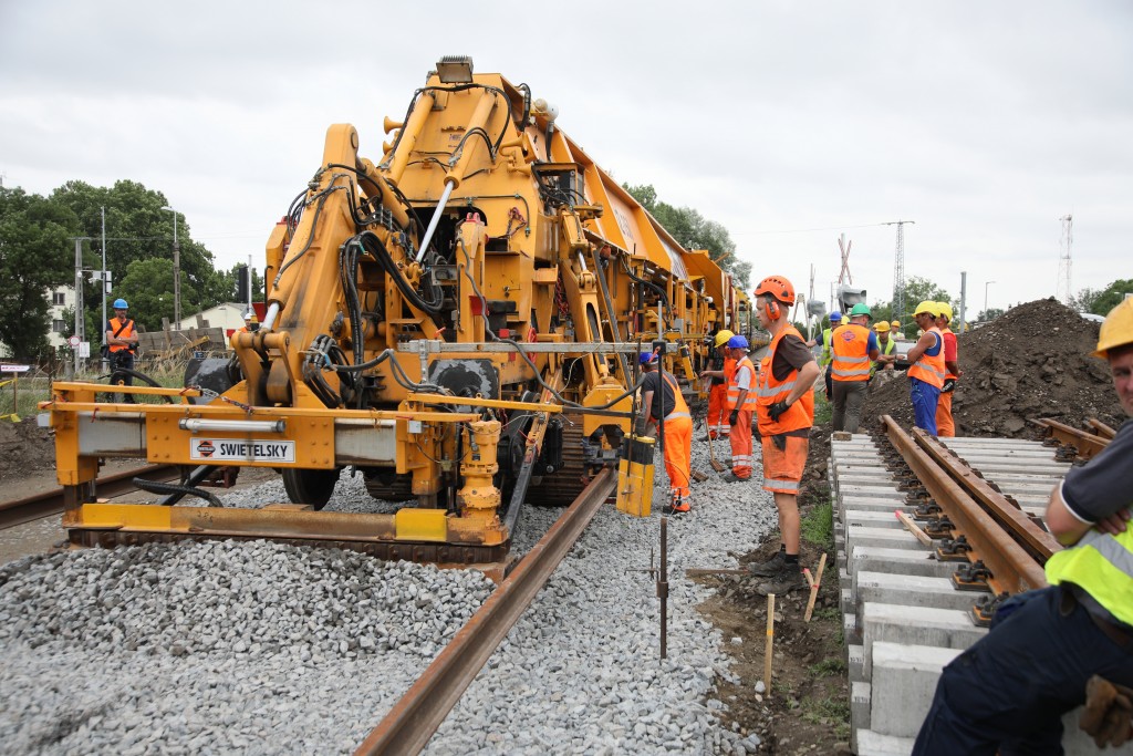 Szeged-Hódmezővásárhely tram-train létesítése - Construcții feroviare