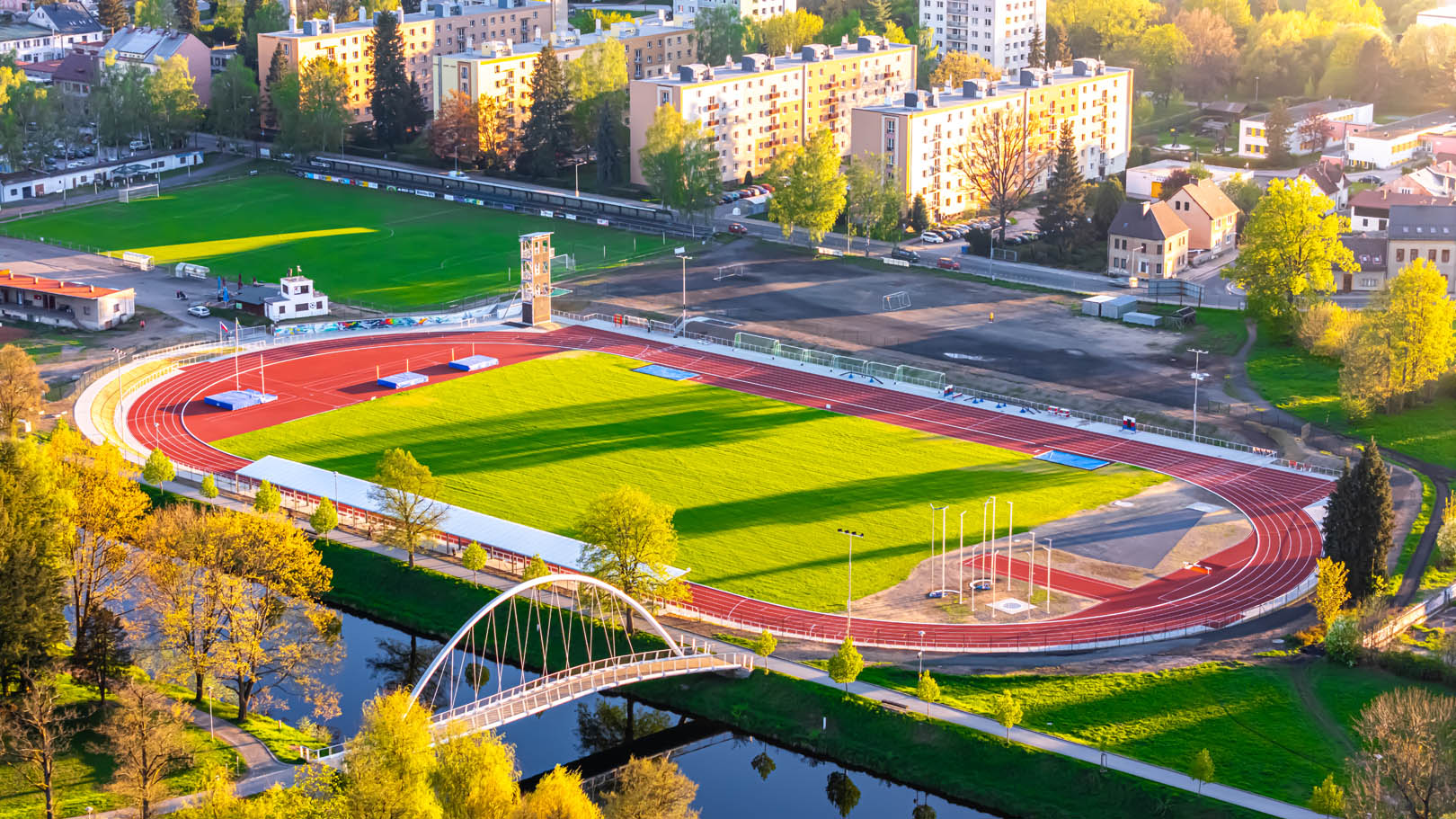 Rekonstrukce Atletického stadionu v Semilech - Competență de specialitate
