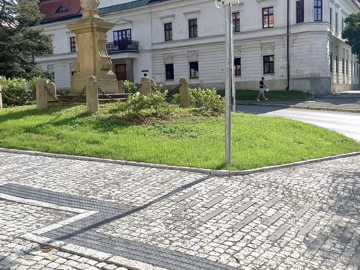 Vsetín – rekonstrukce Horního náměstí - Construcția de drumuri & poduri